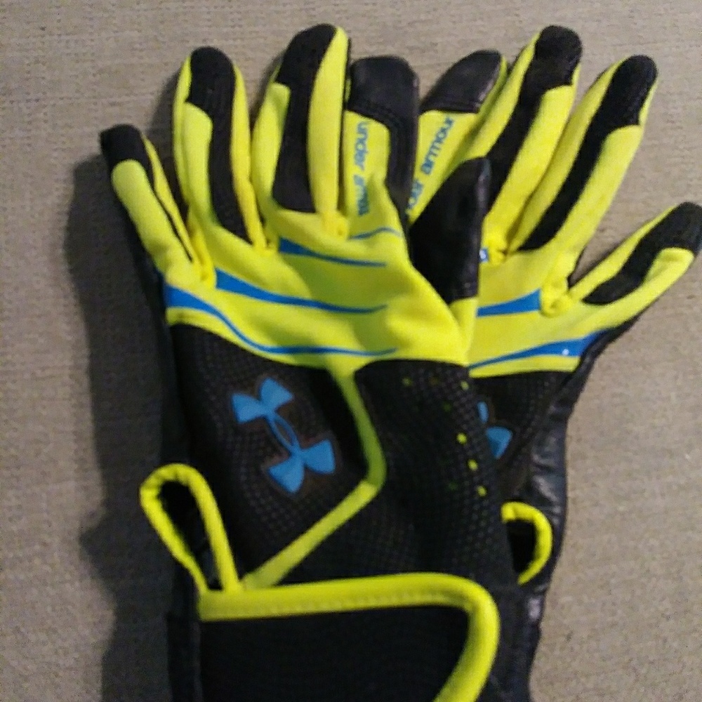 girls softball batting gloves